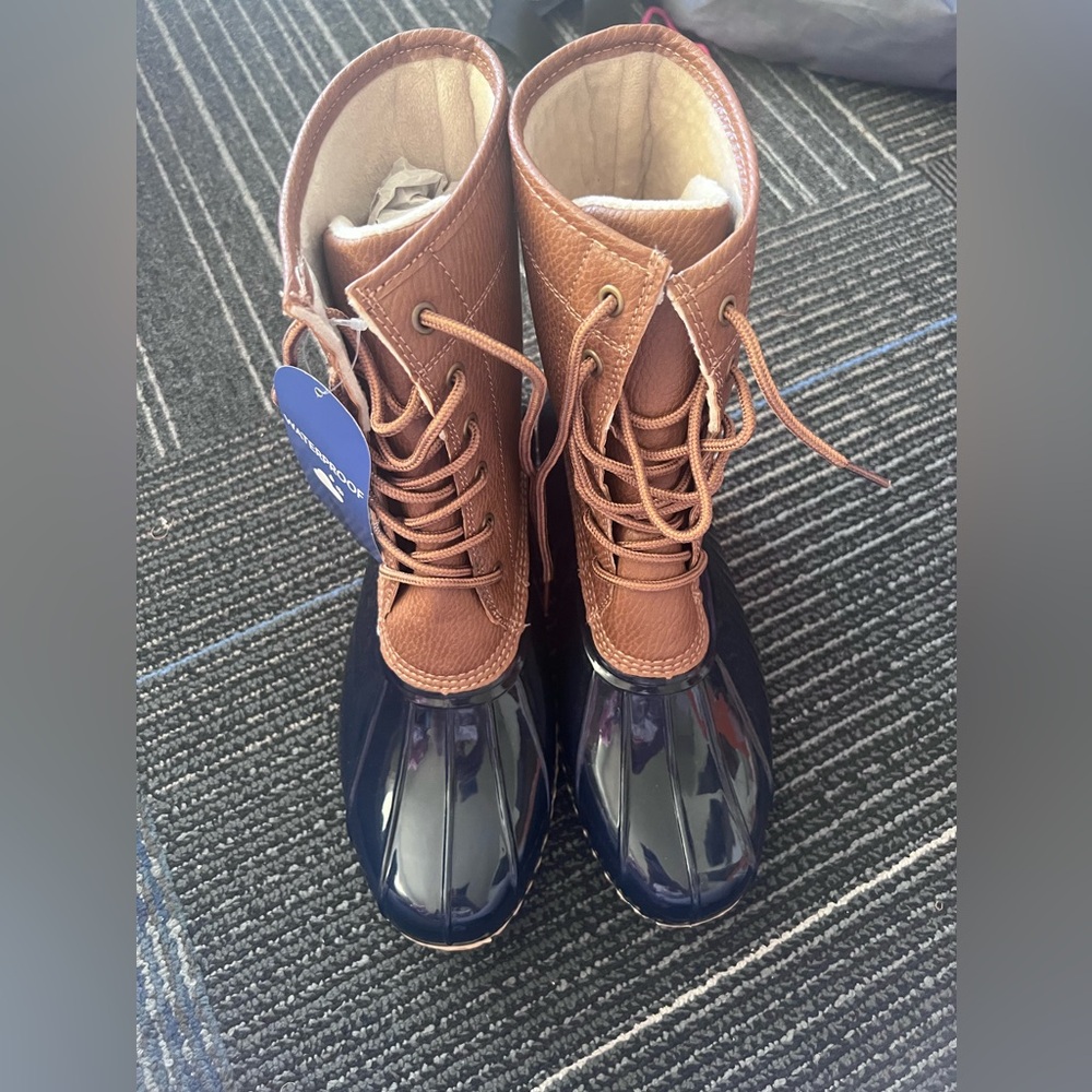 JBS brown tan rain boots NWT